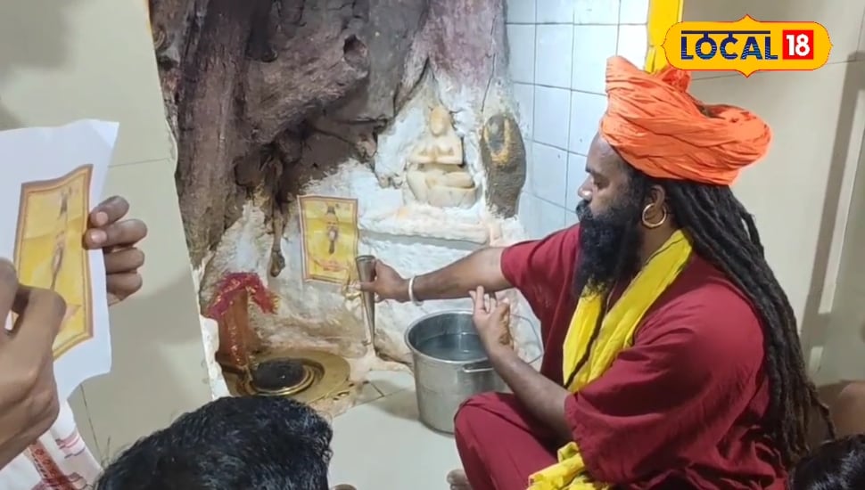 प्रेमानंद महाराज के स्वास्थ्य लाभ के लिए उज्जैन में विशेष पूजन, महाकाल नगरी में गूंज रहा महामृत्युंजय मंत्र