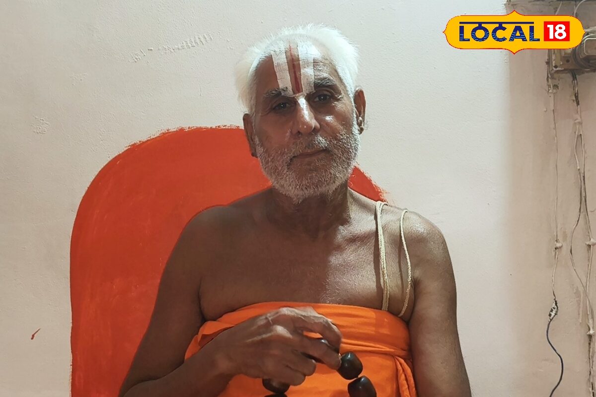 30 वर्षों से संत ने नहीं धारण किया सिला हुआ वस्त्र, रामानंदी संप्रदाय की है अनोखी परंपरा