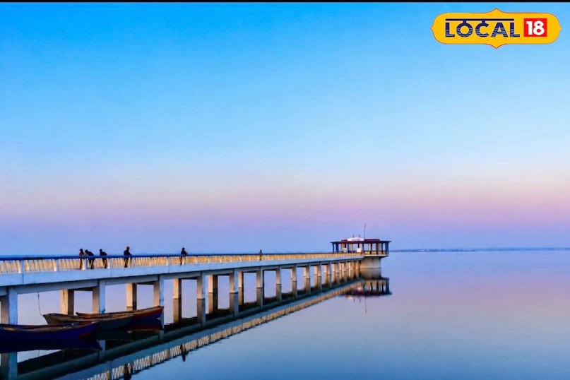 बरेली जिले से नानकमत्ता नानक सागर डैम की दूरी मात्र 95 किलोमीटर की है.यहां सिख समुदाय की एक विशेष आबादी दर्शन करने के लिए भारी संख्या में आती है.हालांकि पर्यटक एवं हिंदू समाज के भी लोग गुरुद्वारे के दर्शन और यहां का लंगर खाने के लिए दूर-दूर से आते हैं.गर्मी के थपेड़ों से राहत पाने के लिए नानक सागर डैम पर बोटिंग सबसे बेहतरीन जरिया है यहाँ स्पीड बोट और नॉर्मल मोटर बोट की एडवेंचर राइड का मजा ले सकते हैं. पानी की लहरों के बीच चलने वाली ठंडी हवाएं गर्मियों के शाम को बेहद खुशनुमा बना देती हैं. बरेली जिले से नानकमत्ता नानक सागर डैम की दूरी मात्र 95 किलोमीटर की है.यहां सिख समुदाय की एक विशेष आबादी दर्शन करने के लिए भारी संख्या में आती है.हालांकि पर्यटक एवं हिंदू समाज के भी लोग गुरुद्वारे के दर्शन और यहां का लंगर खाने के लिए दूर-दूर से आते हैं.गर्मी के थपेड़ों से राहत पाने के लिए नानक सागर डैम पर बोटिंग सबसे बेहतरीन जरिया है यहाँ स्पीड बोट और नॉर्मल मोटर बोट की एडवेंचर राइड का मजा ले सकते हैं. पानी की लहरों के बीच चलने वाली ठंडी हवाएं गर्मियों के शाम को बेहद खुशनुमा बना देती हैं.