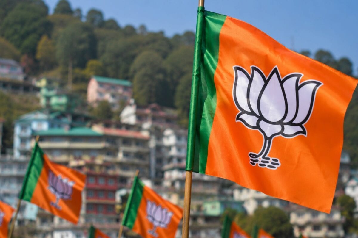 हिमाचल नगर निगम चुनाव में बड़ा खेला, जानें कैसे 4 में से 3 सीटें जीत ले गई बीजेपी? 2027 से पहले कांग्रेस को झटका