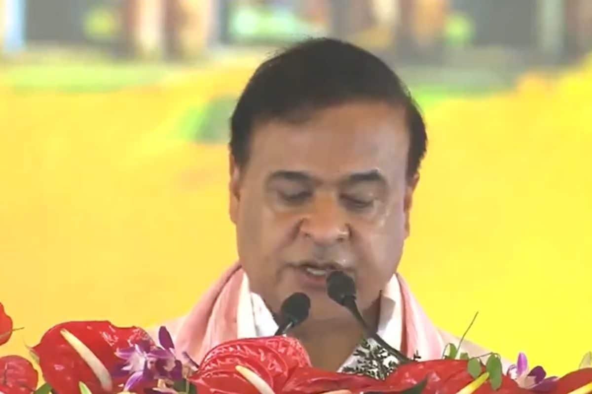Assam CM Himanta Biswa Sarma Oath Ceremony LIVE: 'मैं शपथ लेता हूं...' हिमंत बिस्वा सरमा दूसरी बार बने असम के सीएम, 4 मंत्रियों ने भी ली शपथ