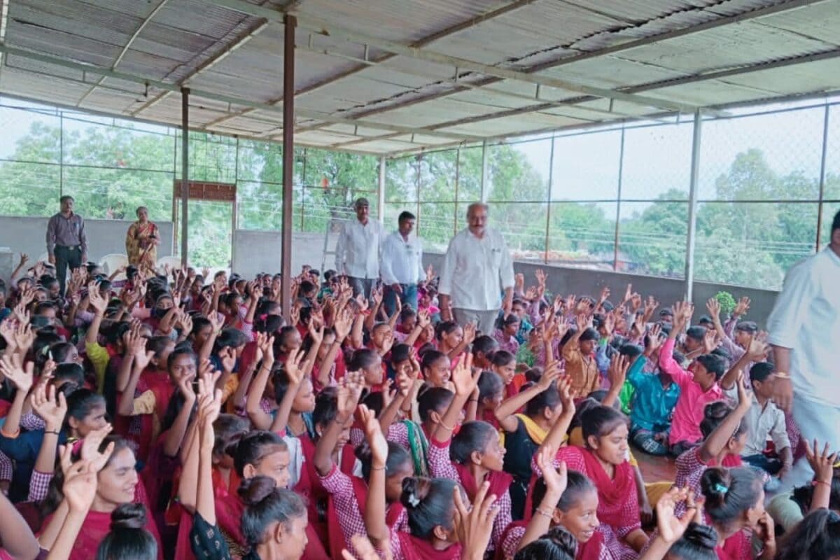 1500000 आदिवासियों का 'महाकुंभ', दिल्ली में 'लव-लैंड जिहाद' और धर्मांतरण के खिलाफ होगा शंखनाद
