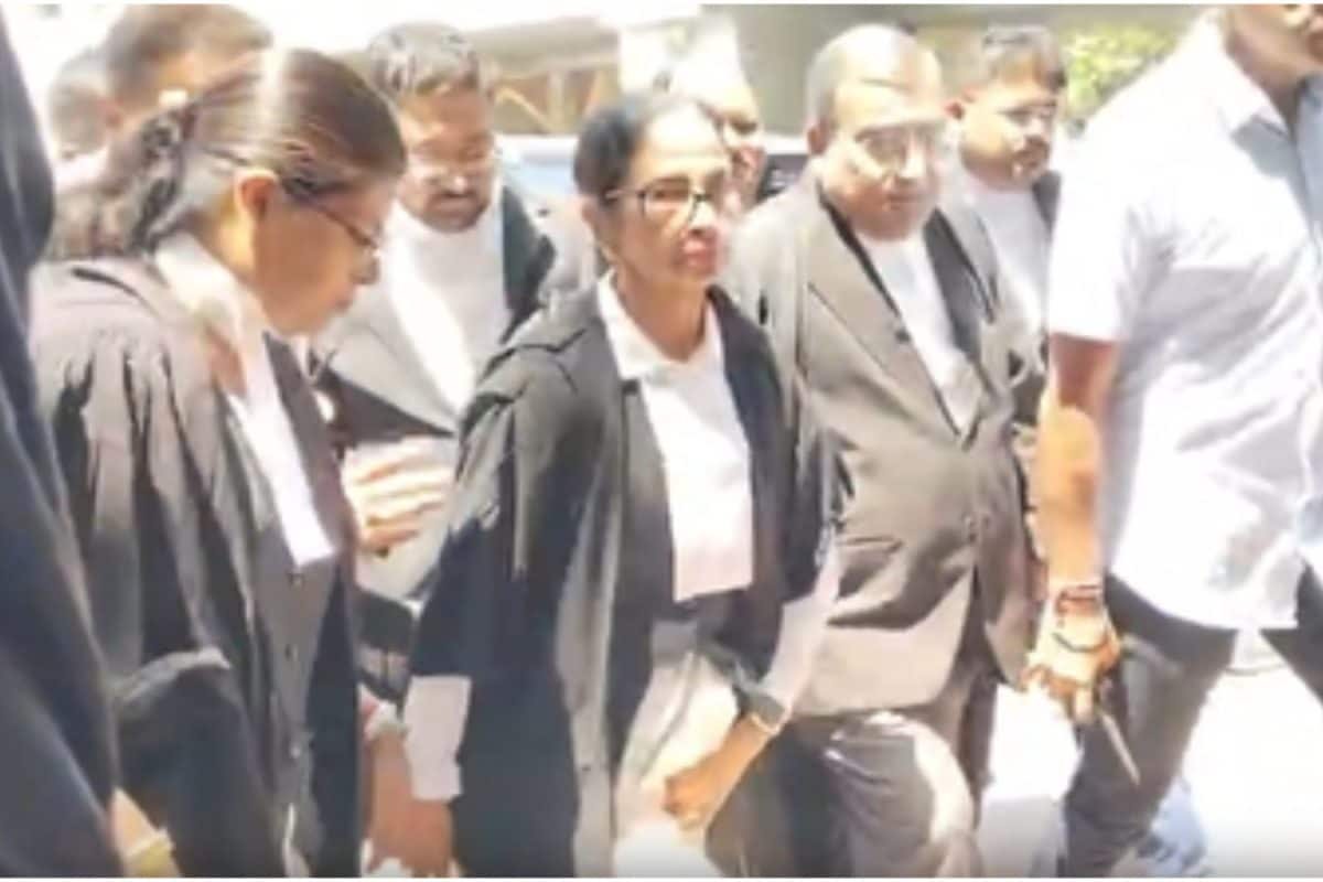 काला कोट, सफेद बैंड और… ममता किस हैसियत से बतौर वकील कोर्ट में पेश हुईं? बार काउंसिल ने खोल दी कानूनी फाइल