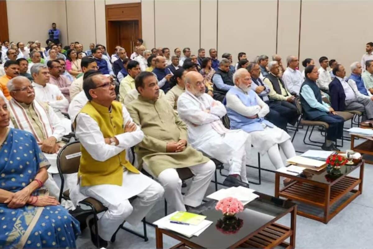 किस मंत्रालय का कैसा रहा काम, किसका परफॉर्मेंस बेस्ट? मोदी सरकार ने पहली बार बनाई मंत्रियों के कामकाज की रिपोर्ट