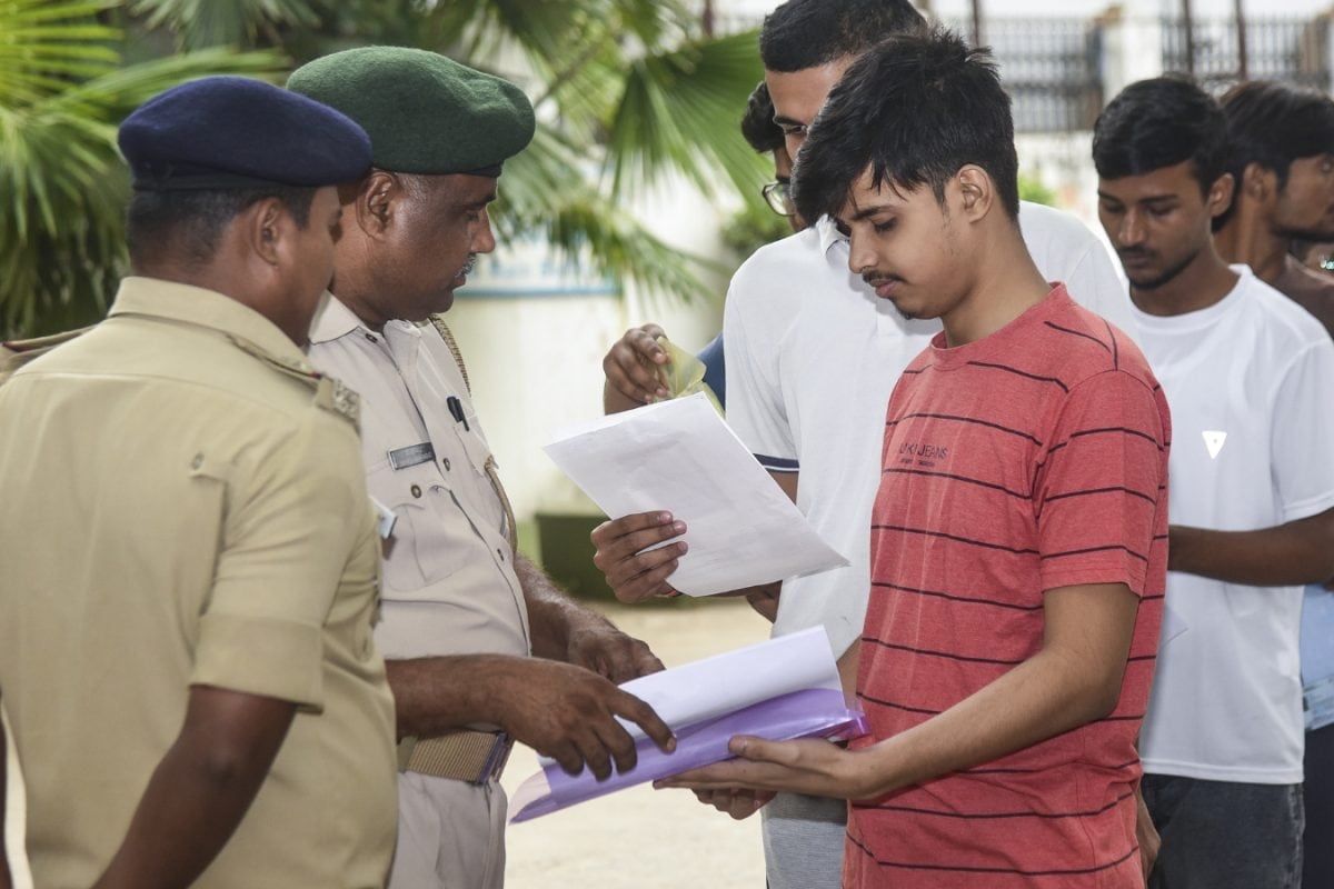 NTA की एक्सपर्ट ही असली 'गद्दार'! कौन है मनीषा मंधारे? निकली NEET पेपर लीक की मास्टरमाइंड