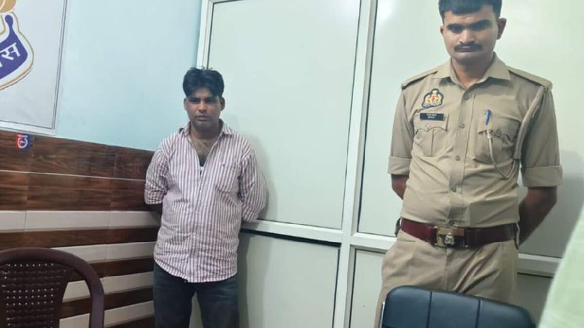 सौतेली मां के कहने पर पिता ने कर दी बेटी की हत्या, चुपचाप कर दिया अंतिम संस्कार, फिर यूं खुला राज सौतेली मां के कहने पर पिता ने कर दी बेटी की हत्या, चुपचाप कर दिया अंतिम संस्कार, फिर यूं खुला राज