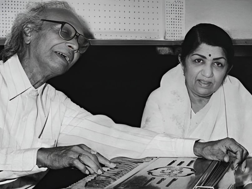 Naushad Ali Indian composer, Naushad Ali Birth anniversary, Naushad Ali music journey, Naushad Ali journey started from footpath, Naushad Ali hit music, naushad ali family, Legendary music composer Naushad Sahab, नौशाद अली भारतीय संगीतकार, नौशाद अली जयंती, नौशाद अली की संगीत यात्रा, फुटपाथ से शुरू हुई नौशाद अली की यात्रा, नौशाद अली ने हिट संगीत, नौशाद अली परिवार, महान संगीतकार नौशाद साहब