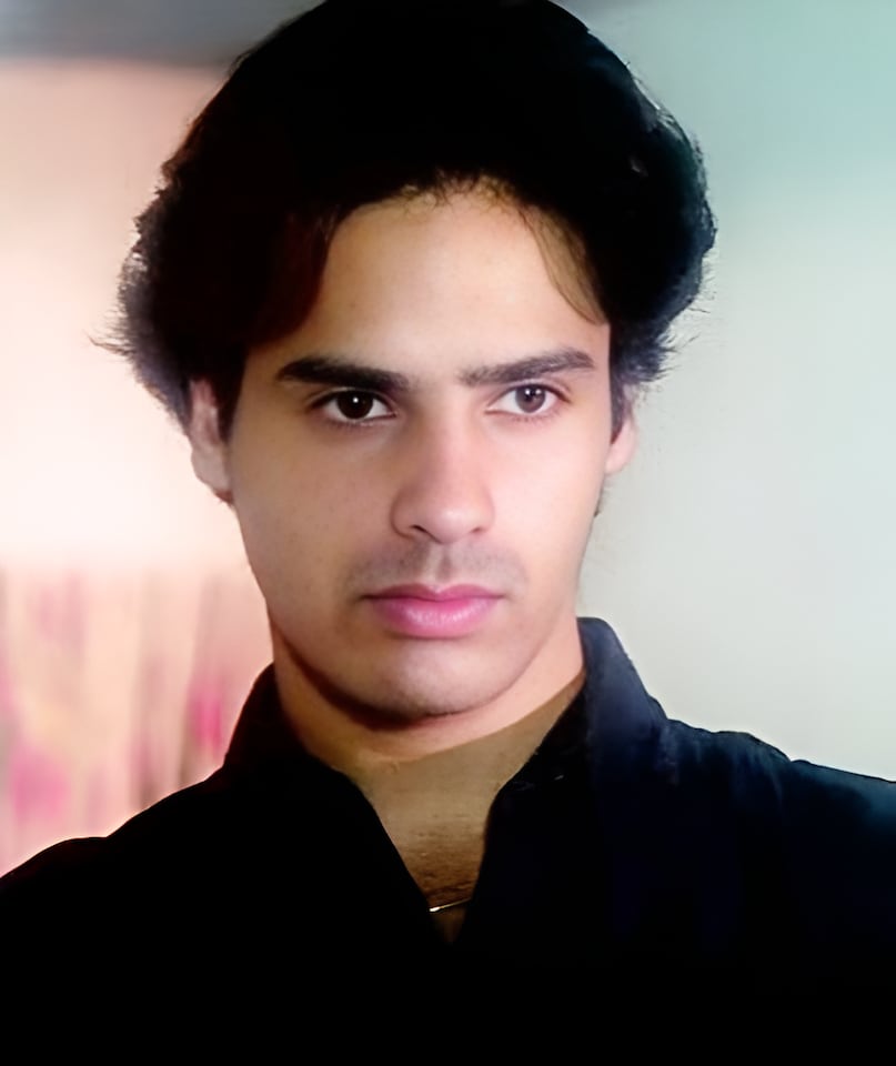 Rahul Roy Aashiqui Movie 1990, Rahul Roy Career Fall, Bollywood 90s Cult Stars, Rahul Roy Unreleased Movie Dil Wale Kabhi Na Hare, Aashiqui Boy Rahul Roy Box Office, राहुल रॉय आशिकी फिल्म 1990, राहुल रॉय फ्लॉप फिल्में, बॉलीवुड ९० के दशक के स्टार्स, गजब तमाशा राहुल रॉय, आशिकी बॉय राहुल रॉय करियर