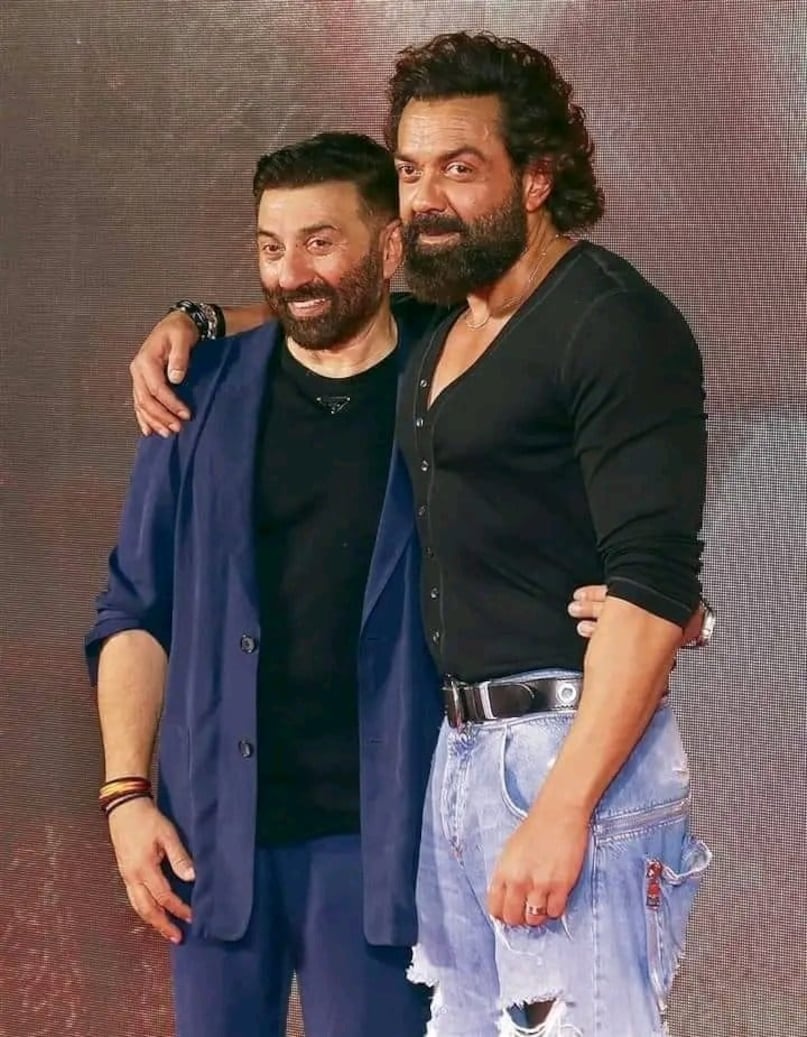 The Legend of Bhagat Singh Ajay Devgn, 23 March 1931 Shaheed Deol Brothers, Bollywood Biggest Box Office Clash, Rajkumar Santoshi vs Sunny Deol, National Award for Ajay Devgn, द लीजेंड ऑफ भगत सिंह अजय देवगन, 23 मार्च 1931 शहीद देओल ब्रदर्स, बॉलीवुड का ऐतिहासिक क्लैश, राजकुमार संतोषी बनाम सनी देओल