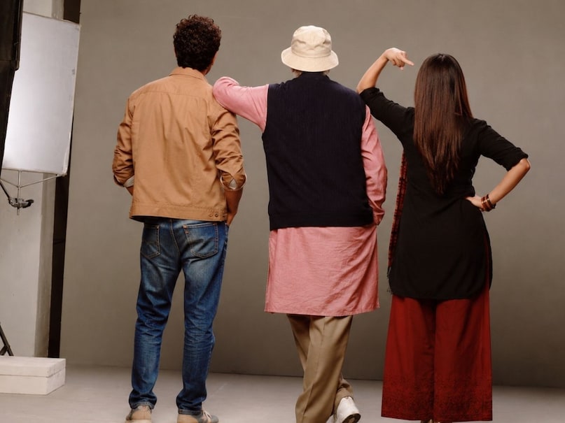 8 may box Office history, piku movie box office, piku movie budget, piku movie superhit, amitabh bachchan's movie piku, deepika padukone's movie piku, age gap between amitabh Bachchan and deepika Padukone, 8 मई का बॉक्स ऑफिस इतिहास, पीकू फिल्म का बॉक्स ऑफिस, पीकू फिल्म का बजट, पीकू फिल्म सुपरहिट, अमिताभ बच्चन की फिल्म पीकू, दीपिका पादुकोण की फिल्म पीकू, अमिताभ बच्चन और दीपिका पादुकोण के बीच उम्र का अंतर 
