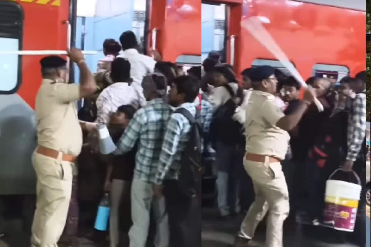 रेलवे स्टेशन पर हालात बेकाबू , RPF जवान ने यात्रियों पर बरसाए ताबड़तोड़ लट्ठ, वीडियो देख लोगों का फूटा गुस्सा!