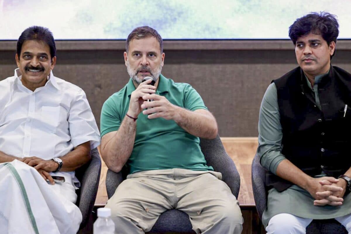कांग्रेस की बैठक में अभिषेक मनु सिंघवी को देख क्यों चौंक गए राहुल गांधी? जानिए अंदर की पूरी कहानी