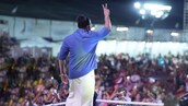 सड़कों पर बेचा पानी, वड़ा पाव खाकर काटे दिन, 1 फिल्म से हिला डाला बॉक्स ऑफिस