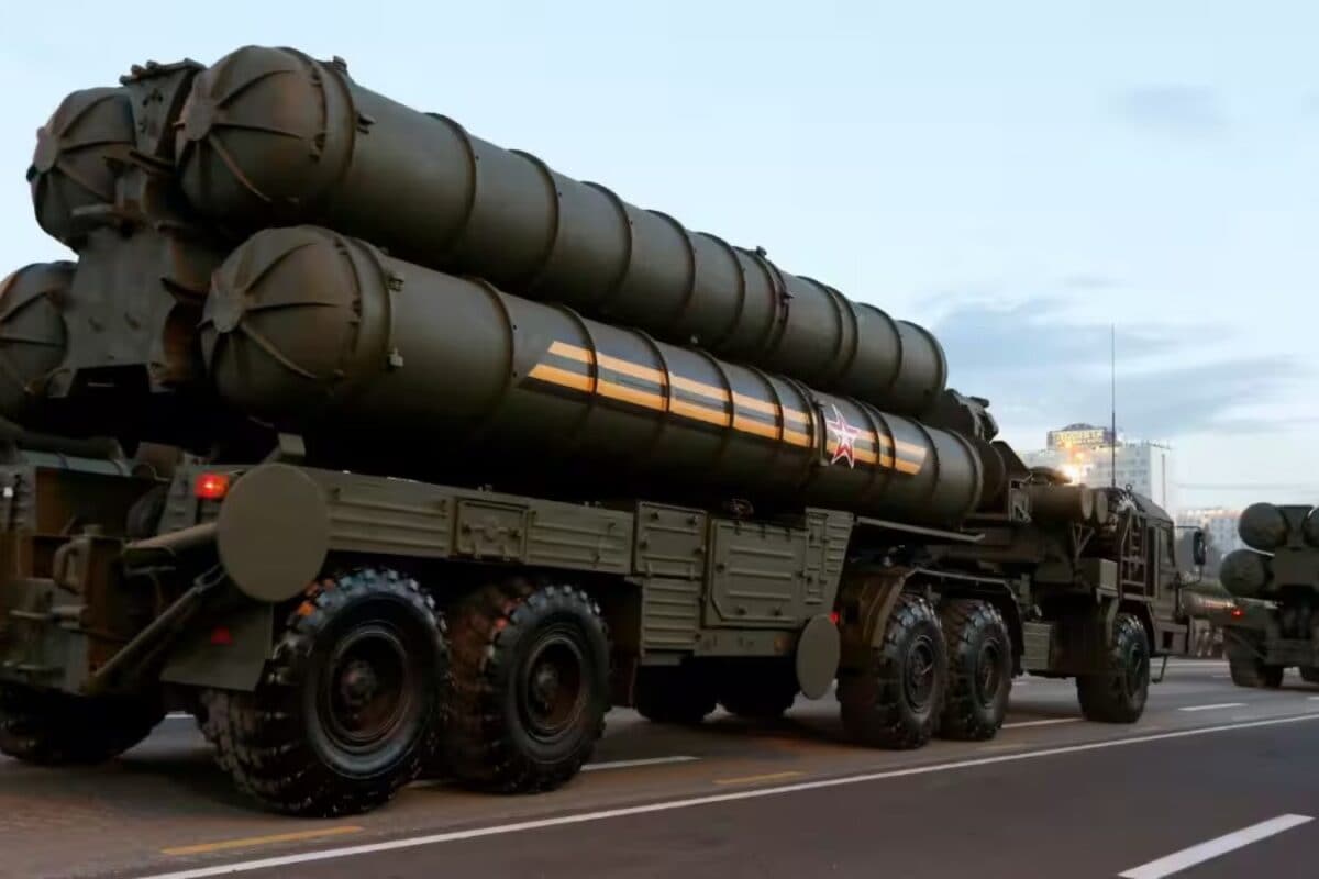 S-400 एयर डिफेंस की एक मिसाइल की कीमत में आ जाएंगे कई बंगले, एक बार बटन दबाने पर खर्च होते हैं इतने करोड़