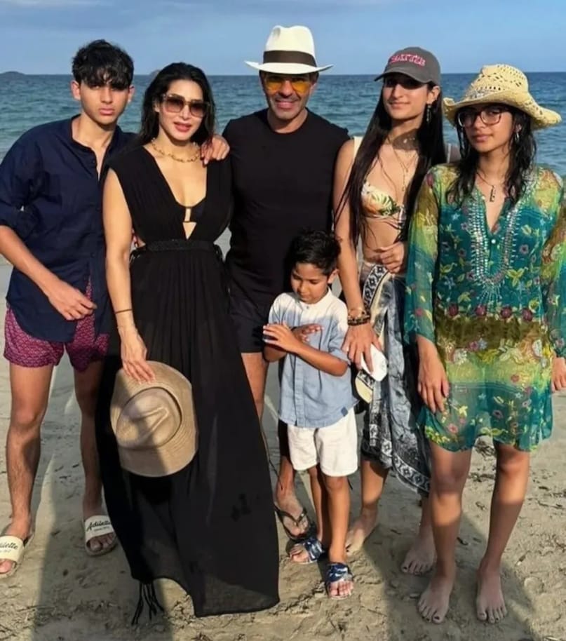 Sanjuy priya kapur Sanjuy priya kapur