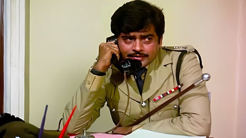 Shatrughan Sinha, Shatrughan Sinha hit Films, Shatrughan Sinha as villain, Shatrughan Sinha as hero, Distributors made Shatrughan Sinha superstar, Shatrughan Sinha wife, Shatrughan Sinha first film, Shatrughan Sinha hit Songs, शत्रुघ्न सिन्हा, शत्रुघ्न सिन्हा की हिट फिल्में, शत्रुघ्न सिन्हा खलनायक, शत्रुघ्न सिन्हा नायक, वितरकों ने शत्रुघ्न सिन्हा को बनाया सुपरस्टार, शत्रुघ्न सिन्हा की पत्नी, शत्रुघ्न सिन्हा की पहली फिल्म, शत्रुघ्न सिन्हा के हिट गाने