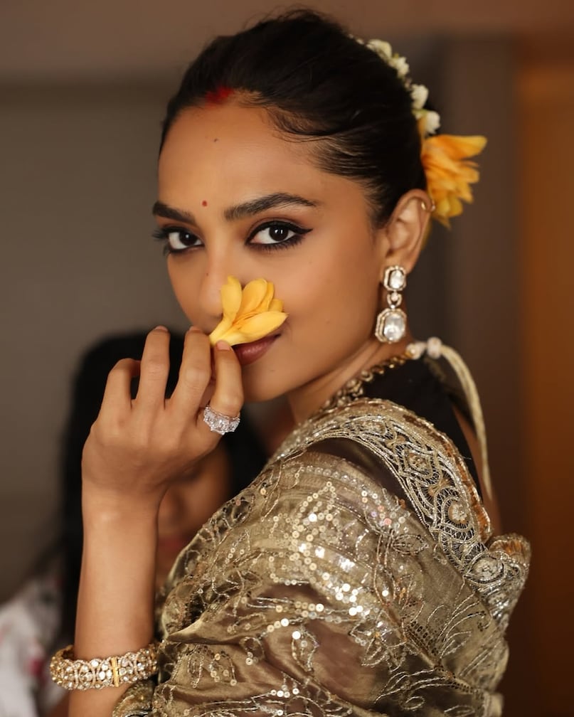 shobita dhulipala controversy, akkineni family news, shobita modeling struggles, shobita dhulipala interview, shobita dhulipala replaced by a dog ad story, nag chaitanya and shobita marriage, shobita bollywood journey, akkineni kodalu shobita, शोभिता धूलिपाला विवाद, अक्किनेनी पारिवारिक समाचार, शोभिता धूलिपाला मॉडलिंग संघर्ष, शोभिता धूलिपाला का इंटरव्यू, शोभिता धूलिपाला की जगह एक कुत्ते की विज्ञापन कहानी, नाग चैतन्य और शोभिता धूलिपाला की शादी, शोभिता धूलिपाला की बॉलीवुड यात्रा, अक्किनेनी परिवार की बहू शोभिता धूलिपाला