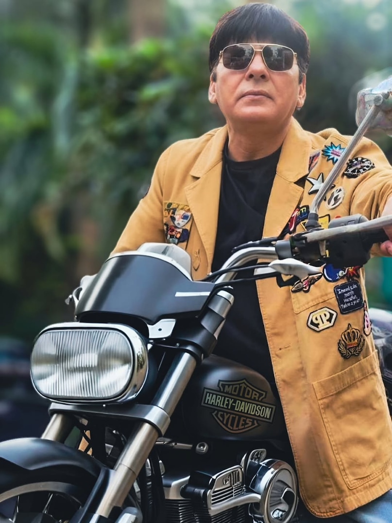 comedian sudesh lehri, sudesh lehri life story, sudesh lehri career, sudesh lehri personal life, Sudesh Lehri graveyard incident, Sudesh Lehri poverty to stardom, Sudesh Lehri struggle days, How Sudesh Lehri became famous, sudesh lehri struggle story, sudesh lehri age, सुदेश लहरी की कहानी, किस महिला को श्मशान घाट से घर लाए थे सुदेश लहरी, सुदेश लहरी के कैसे पलटे दिन