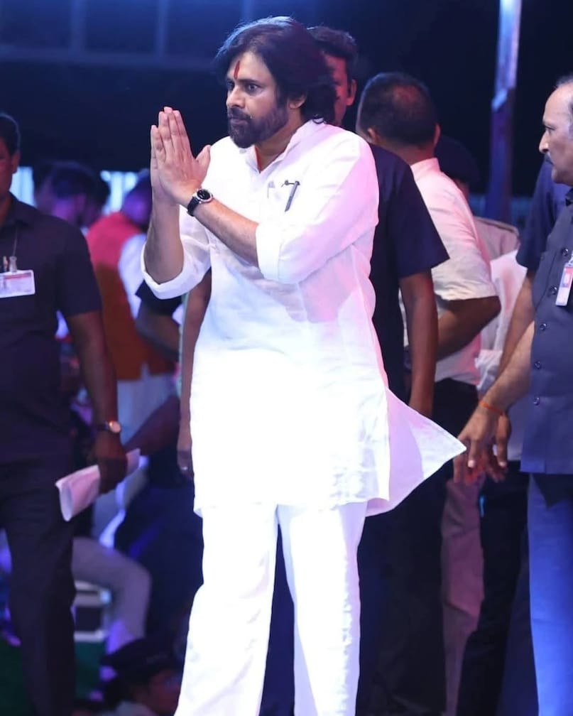 Pawan Kalyan, Pawan Kalyan Health Update, Pawan Kalyan Undergo Another Surgery For Rotator Cuff Injury, what is Rotator Cuff Injury, Pawan Kalyan movies, what happened to pawan kalyan which surgery, pawan kalyan surgery in which hospital, पवन कल्याण, पवन कल्याण स्वास्थ्य अपडेट, पवन कल्याण को रोटेटर कफ चोट के लिए एक और सर्जरी से गुजरना पड़ा, रोटेटर कफ चोट क्या है, पवन कल्याण फिल्में, पवन कल्याण को क्या हुआ कौन सी सर्जरी, पवन कल्याण की सर्जरी किस अस्पताल में हुई
