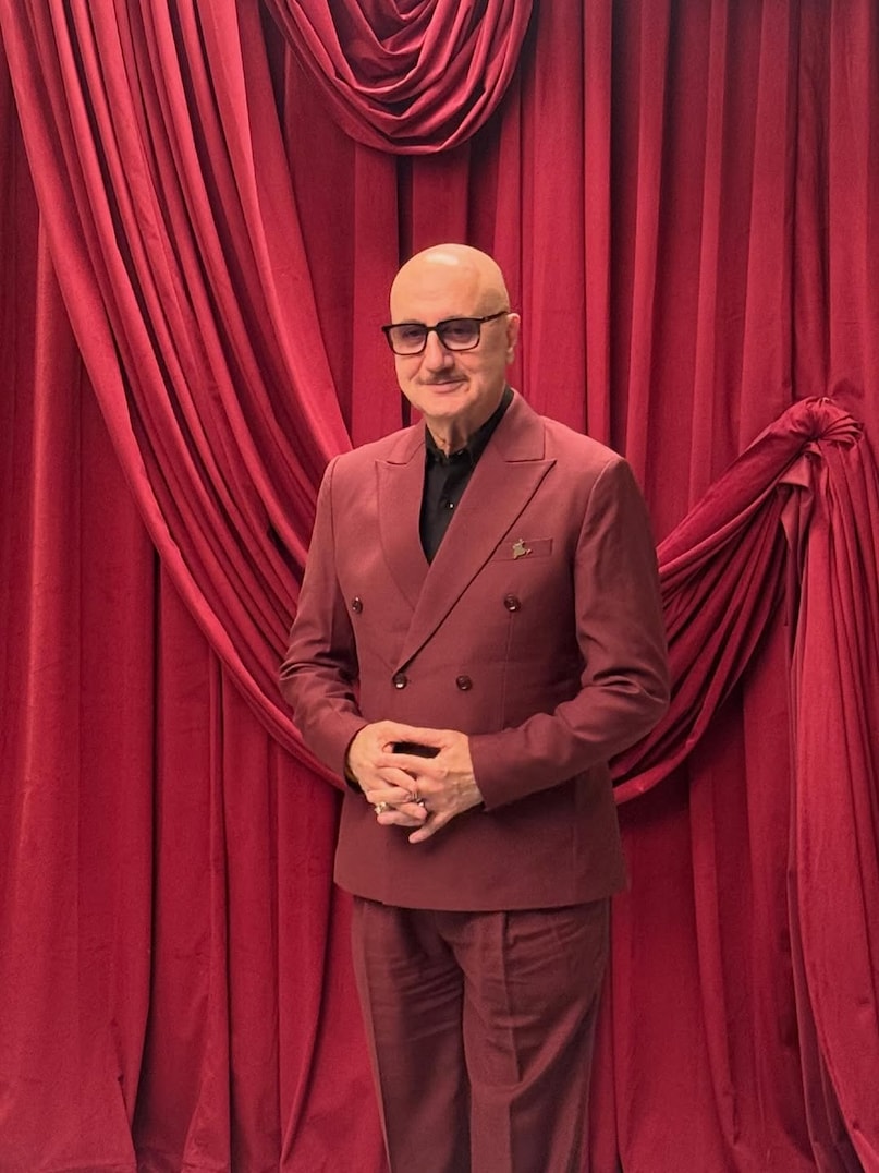 Anupam Kher struggles, Anupam Kher interview, Anupam Kher early life, sleeping on railway platforms, Mumbai struggling days, Saaransh breakthrough role, Bollywood success story, mental health and depression