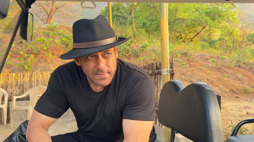 Salman Khan, Salman Khan emotional, Salman Khan emotional on death of brother Sushil Kumar, Salman Khan Post, Salman Khan Post on death, Salman Khan friend Sushil Kumar सलमान खान, भाई सुशील कुमार के निधन पर भावुक हुए सलमान खान, सलमान खान हुए भावुक, सलमान खान की पोस्ट, मौत पर सलमान खान का पोस्ट, सलमान खान के दोस्त सुशील कुमार