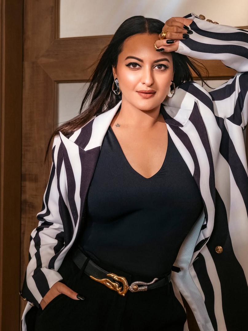 Sonakshi Sinha, Shatrughan Sinha, Sonakshi Sinha latest interview, Shatrughan Sinha not give Sonakshi Sinha shortcut to stardom, Sonakshi Sinha starkid, Sonakshi Sinha said her father is very Soft, शत्रुघ्न सिन्हा, शत्रुघ्न सिन्हा, सोनाक्षी सिन्हा का ताजा इंटरव्यू, शत्रुघ्न सिन्हा ने नहीं दिया सोनाक्षी सिन्हा को स्टारडम का शॉर्टकट, सोनाक्षी सिन्हा स्टारकिड