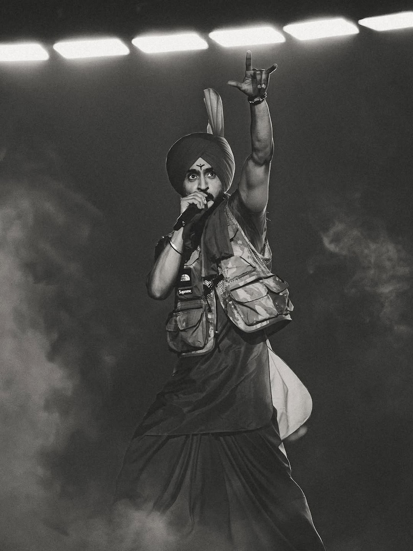 Diljit Dosanjh, Diljit Dosanjh News, Diljit Dosanjh will not join Punjab politics, Diljit Dosanjh denies appeal to be new face of Punjab, Diljit Dosanjh turns down appeal to join politics, दिलजीत दोसांझ, दिलजीत दोसांझ समाचार, दिलजीत दोसांझ पंजाब की राजनीति में शामिल नहीं होंगे, दिलजीत दोसांझ ने राजनीति में शामिल होने की अपील ठुकराई