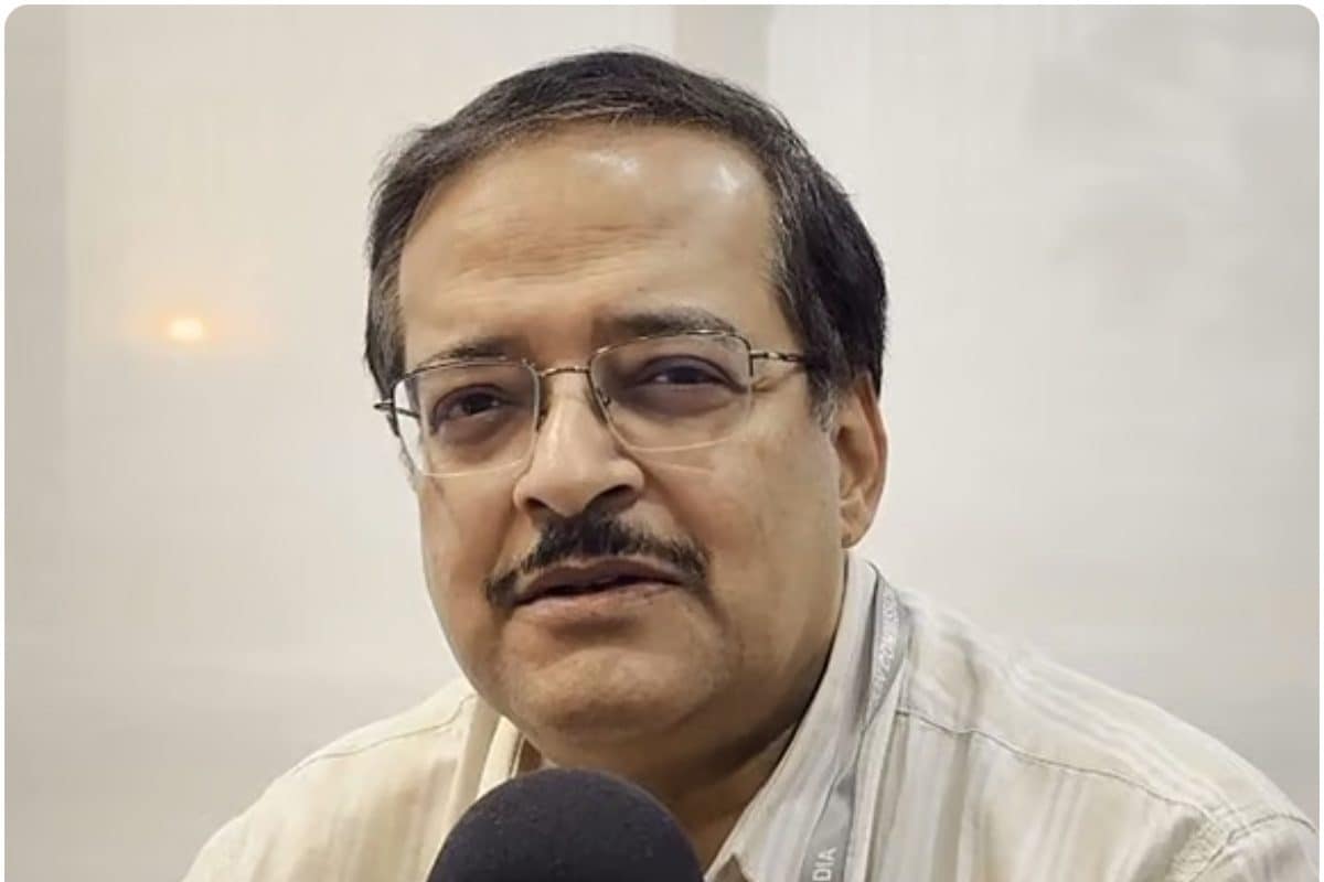 IIT छात्र से लेकर IAS ऑफिसर तक....  कौन हैं CM सुवेंदु अधिकारी के एडवाइजर सुब्रत गुप्ता? टेक्नोलॉजी में महारत