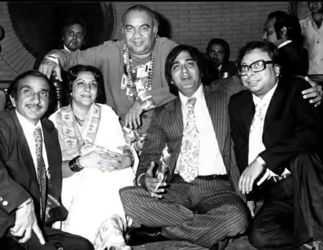 Sunil Dutt, nargis dutt nagar, Bandra Demolition Drive, Congress, Nargis Dutt, Sanjay Dutt, Bollywood, Mumbai News, सुनील दत्त, नरगिस दत्त Sunil Dutt, nargis dutt nagar, Bandra Demolition Drive, Congress, Nargis Dutt, Sanjay Dutt, Bollywood, Mumbai News, सुनील दत्त, नरगिस दत्त