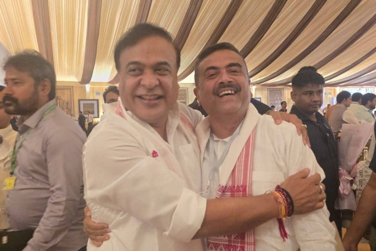 सुवेंदु और हिमंता की वायरल फोटो ने बढ़ाई ममता खेमे की धड़कनें, लिखा- 'समझने वालों के लिए इशारा काफी है!'