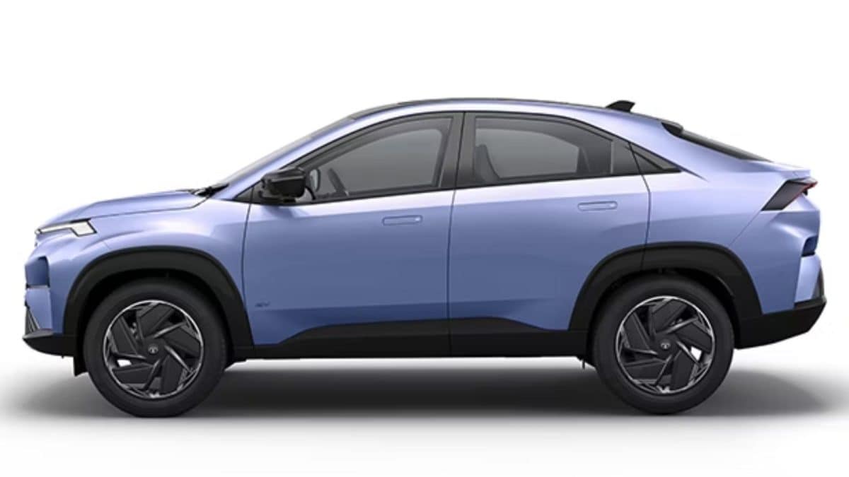 585 KM range, sunroof and ADAS! Bumper discount of Rs 3.80 lakh on this family EV