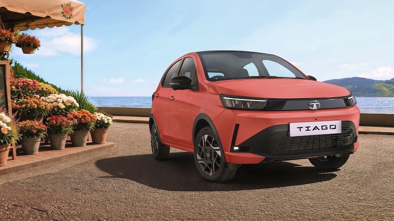 Tata Tiago On-Road Price & EMI Details
