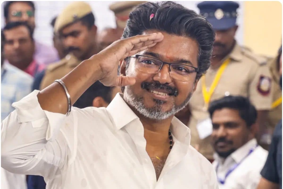 विजय को तो भगवान ही बचाएंगे, केंद्रीय मंत्री ने क्यों कहा ऐसा? DMK और AIADMK के गठबंधन पर की भविष्यवाणी