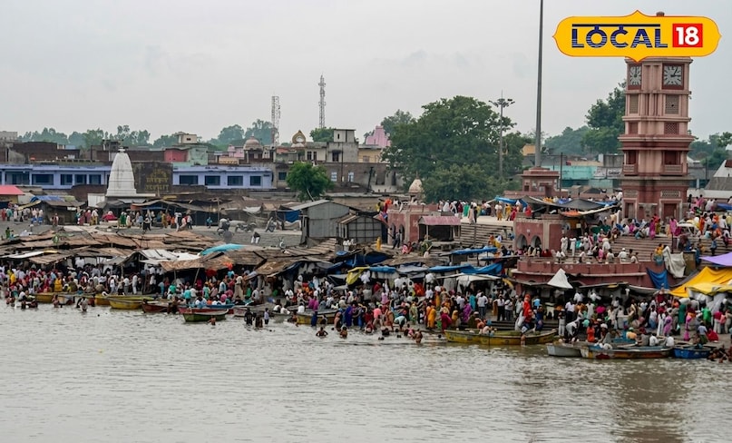 मुरादाबाद से महज 65 किमी दूर गढ़मुक्तेश्वर के पास बसा ब्रजघाट गर्मियों की सबसे नजदीकी और सस्ती ट्रिप है. NH-9 से एक से डेढ़ घंटे में पहुंच जाते हैं.इसके साथ ही कहा जाता है कि द्वापर युग में भगवान श्रीकृष्ण ने ब्रज से आकर यहाँ गायें चराई थीं. तभी से इसे ब्रजघाट कहते हैं. कार्तिक पूर्णिमा पर यहाँ विशाल मेला लगता है और गंगा स्नान का विशेष महत्व है. गंगा का बर्फीला पानी 45 डिग्री की तपिश में भी ठंडक दे देता है. श्रद्धालु डुबकी लगाकर पुण्य कमाते हैं. वहीं युवा दोस्त नौका विहार, घाट पर चाट-पकौड़ी और फोटोशूट एंजॉय करते हैं.इसके अलग सुबह गंगा स्नान, शाम को भव्य आरती, बोटिंग और किनारे बने पार्क में पिकनिक, परिवार के साथ धार्मिक शांति और दोस्तों संग मस्ती दोनों मिलती है.इसके साथ ही मुरादाबाद वालों के लिए एक दिन में घूमकर वापस आने की सबसे बढ़िया जगह है।