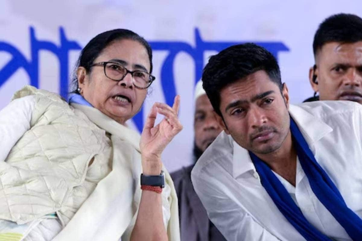 पश्चिम बंगाल में उखड़ने लगे TMC के तंबू, क्लबों से हटे ममता से सटे रहने के सबूत! TMC दफ्तरों पर अब भाजपा का कब्जा