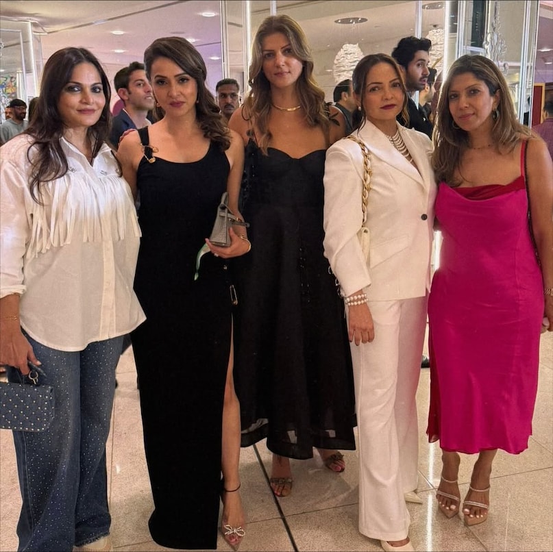 ahaan panday mother , who is deanne pandey , deanne pandey, ahaan panday, ahaan panday age , ahaan panday father , ahaan panday mother work , chunky pandey sister in law, ahaan panday mother age, deanne pandey age, deanne pandey life अहान पांडे मां , अहान पांडे मां डीन पांडे , अहान पांडे के पापा , अहान पांडे बहन
