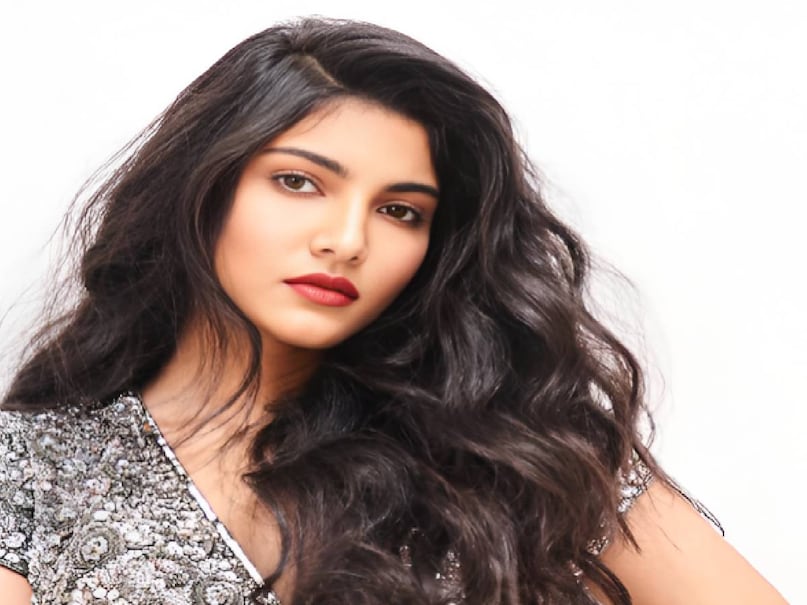 salman khan alizeh agnihitri relations, salman khan niece alizeh agnihitri, alizeh agnihitri movie name, alizeh agnihitri debut movie, alizeh agnihitri father name, alizeh agnihitri mother name, Salman Khan real sister name, Alizeh Agnihotri age, Alizeh Agnihotri family, Alizeh agnihotri bollywood debut, alizeh agnihotri unseen pics, Alizeh Agnihotri debut movie name, alizeh agnihotri farrey teaser, alizeh agnihotri ki film, alizeh agnihotri instagram, Alizeh Agnihotri new look, Alizeh Agnihotri latest news, alizeh agnihotri photos, Alizeh agnihotri parents, Bollywood news hindi, Bollywood latest news hindi, salman khan blockbuster movies