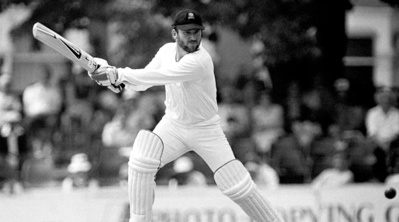 Unbreakable cricket records, most test matches played 5 cricketers, test cricket records, unbeatable cricket records, cricket records, 5 batsman Most consecutive matches for a team in Test, batters most consecutive test, Alastair Cook, Allan Border, Mark Waugh, Sunil Gavaskar, Brendon McCullum, cricket records stats, most test matches played, क्रिकेट अटूट रिकॉर्ड, एलिस्टर कुक, एलन बॉर्डर, सुनील गावस्कर 