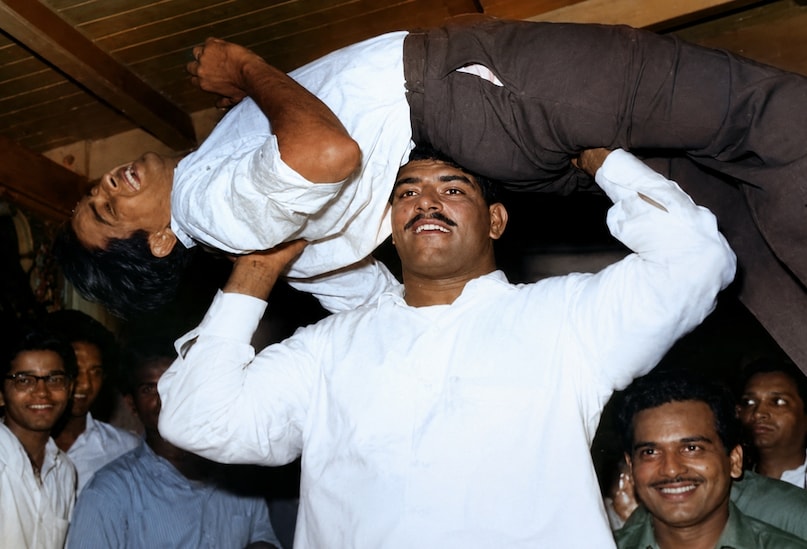 dara singh, gama pehalwan, dara singh gama pehalwan, dara singh movies, dara singh hanuman, dara singh son, dara singh power, dara singh age, dara singh wwe, dara singh ki kushti, दारा सिंह कौन था, गामा पहलवान