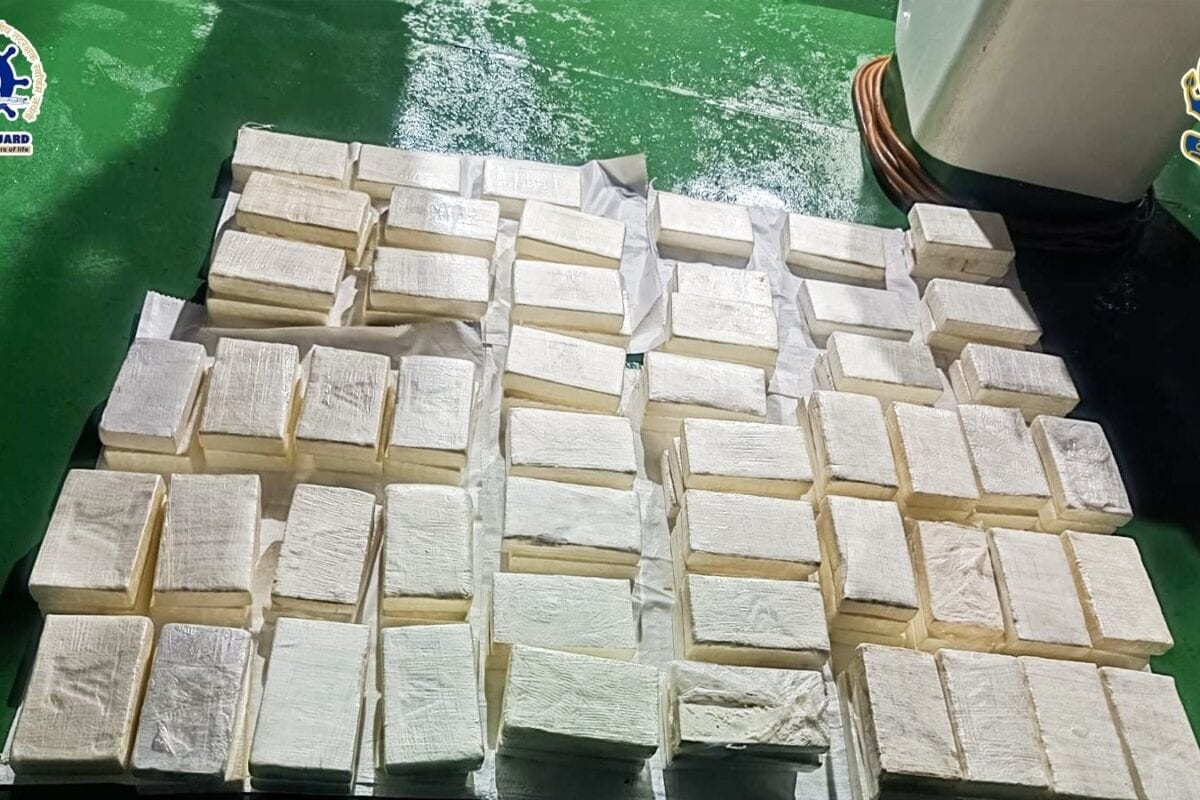बाप रे बाप... 1150 करोड़ की कोकीन जब्त, गुजरात ATS और कोस्ट गार्ड के एक्शन से मचा हड़कंप
