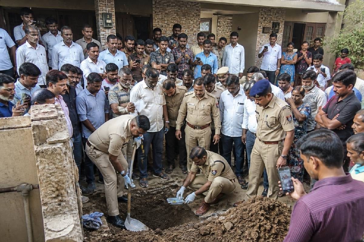 मरने से पहले नोट लिखकर गया शख्स, घर में पुलिस ने की खुदाई तो खौफनाक मंजर देख दहल गया इलाका