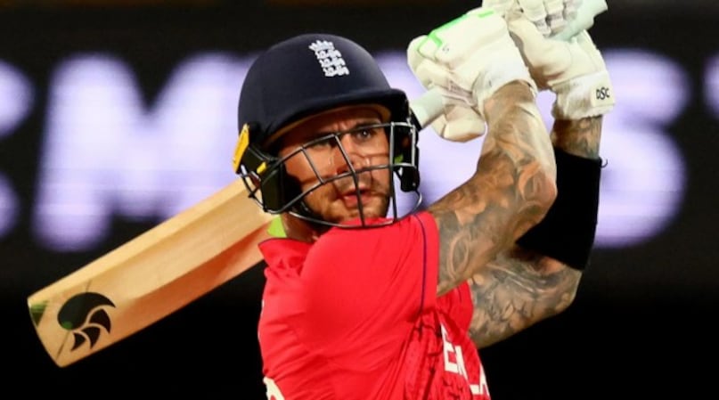 Unbreakable cricket records, 4 batsman Dismissed for 99 in T20, four batsman 99 out in t20i, Alex Hales, Hamid Shah, Abdul Waheed, Scott Edwards, t20 cricket records, batters 99 out in t20, list of batters who dismissed 99, क्रिकेट के महारिकॉर्ड, 99 रन पर आउट, 4 बल्लेबाज 99 रन आउट टी20 क्रिकेट 