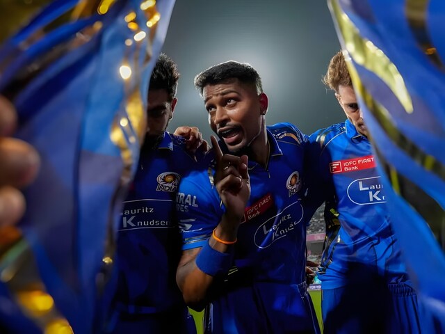 Hardik Pandya is a plastic captain... MI captain has lost game awareness. 