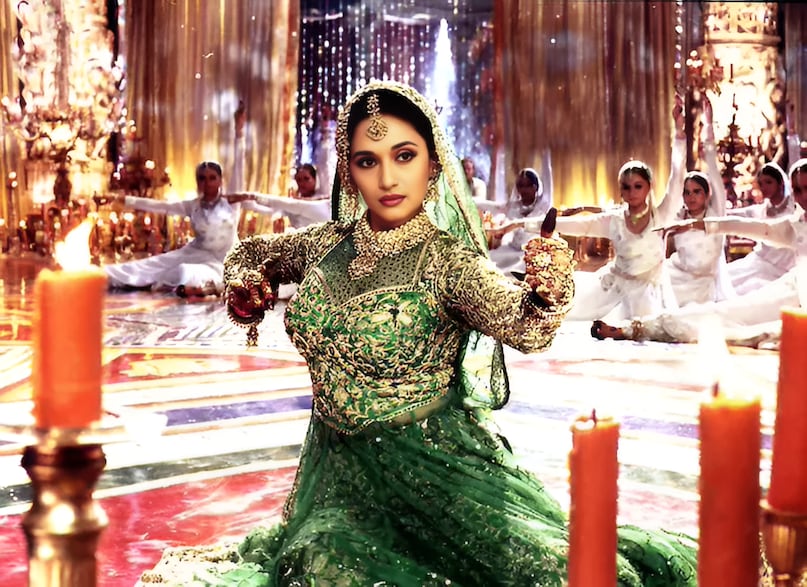 old popular song, madhuri dixit popular song, mera piya ghar aaya Song, nusrat fateh ali khan qawali, song based on nusrat fateh ali khan qawali mera piya ghar aaya o lal ji, nusrat fateh ali khan hit Songs, पुराना लोकप्रिय गाना, माधुरी दीक्षित का लोकप्रिय गाना, मेरा पिया घर आया गाना, नुसरत फतेह अली खान की कव्वाली, नुसरत फतेह अली खान पर आधारित गाना कव्वाली मेरा पिया घर आया ओ लाल जी, नुसरत फतेह अली खान के हिट गाने