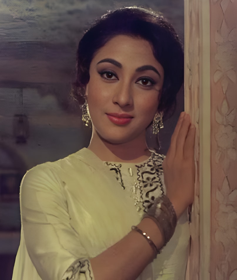 mala sinha, mala sinha controversy, actress mala sinha, mala sinha prostitution, mala sinha prostitute, actress earned Money form prostitution, mala sinha earned 100 crore from prostitution, mala sinha in to prostitution, actress mala sinha prostitution, mala sinha husband, bollywood biggest controversy, mala sinha marriage, mala sinha films, mala sinha career, माला सिन्हा प्रोस्टीट्यूशन, माला सिन्हा पति, माला सिन्हा शादी