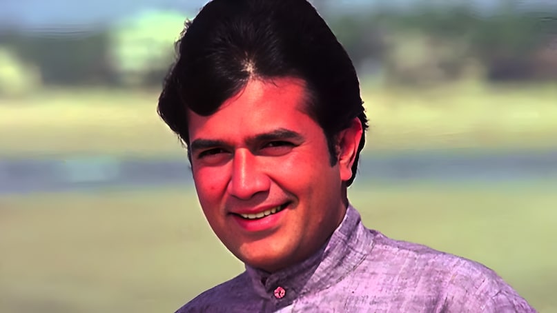 faltu actor, Rajesh Khanna, Bollywood first superstar, Hindi cinema legend, Rajesh Khanna films, 15 consecutive hits, Bollywood fan frenzy, Indian film history, Rajesh Khanna politics, फालतू अभिनेता, राजेश खन्ना, बॉलीवुड के पहले सुपरस्टार, हिंदी सिनेमा के दिग्गज, राजेश खन्ना की फिल्में, लगातार 15 हिट फिल्में, भारतीय फिल्म इतिहास, राजेश खन्ना की राजनीति