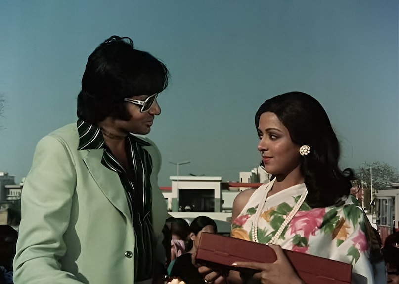 hema malini amitabh bachchan movies, hema malini and amitabh bachchan popular movies, hema malini and amitabh bachchan superhit movies, box office collection of hema malini and amitabh bachchan movies