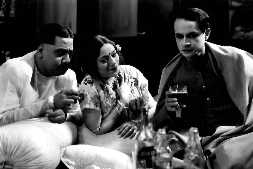 Devdas made 5 times, Bollywood trivia, devdas Film, Pramathesh Chandra Barua, who is Pramathesh Chandra Barua,biggest pioneers of cinema Pramathesh Chandra Barua, Dilip Kumar, Shah rukh khan, देवदास 5 बार बनी, बॉलीवुड ट्रिविया, देवदास फिल्म, प्रमथेश चंद्र बरुआ, प्रमथेश चंद्र बरुआ कौन हैं, सिनेमा के सबसे बड़े अग्रदूत प्रमथेश चंद्र बरुआ, दिलीप कुमार, शाहरुख खान