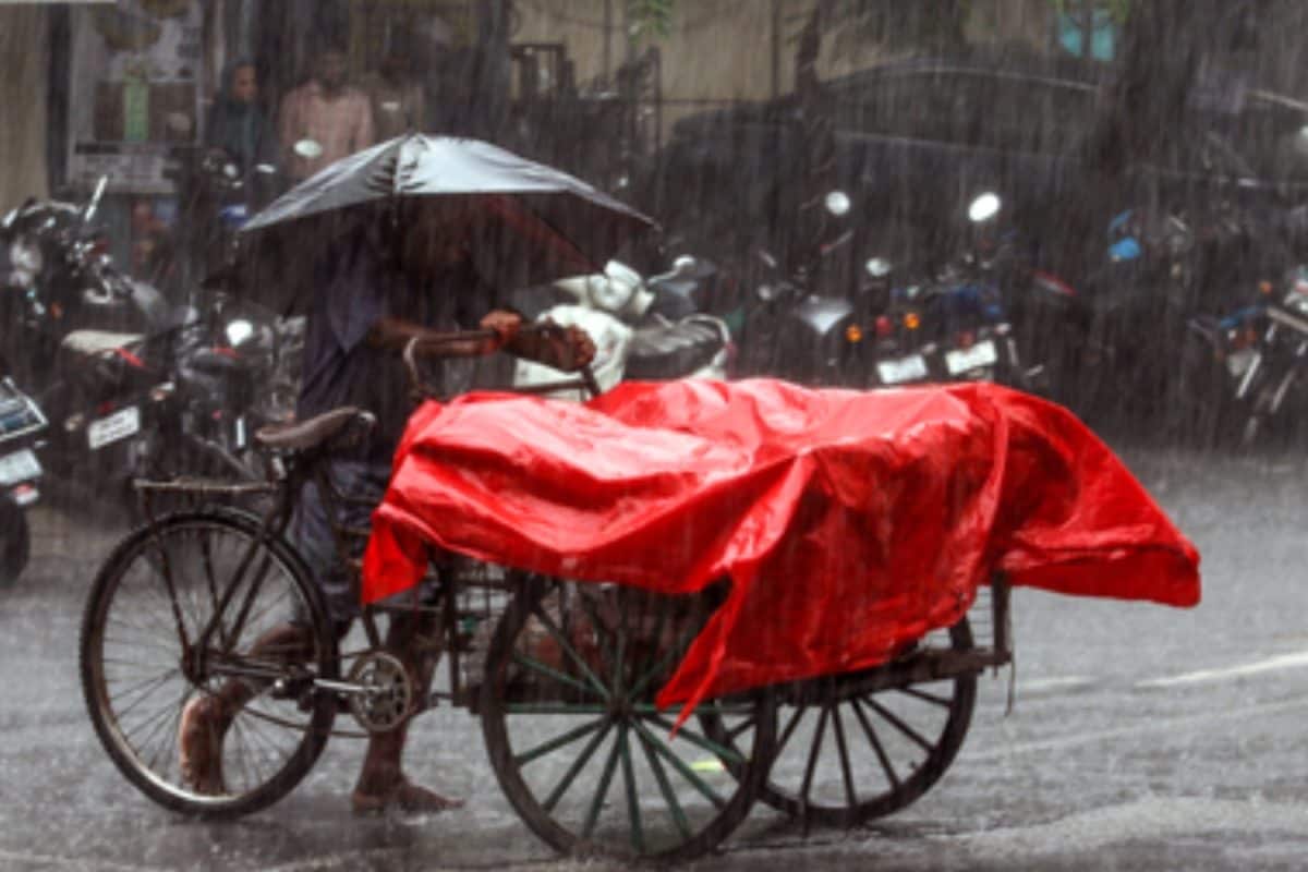 IMD Monsoon: इस राज्‍य के 5 जिलों में तबाही वाला अलर्ट, बंगाल की खाड़ी में बवंडर का दिखने लगा असर, सावधान रहें!