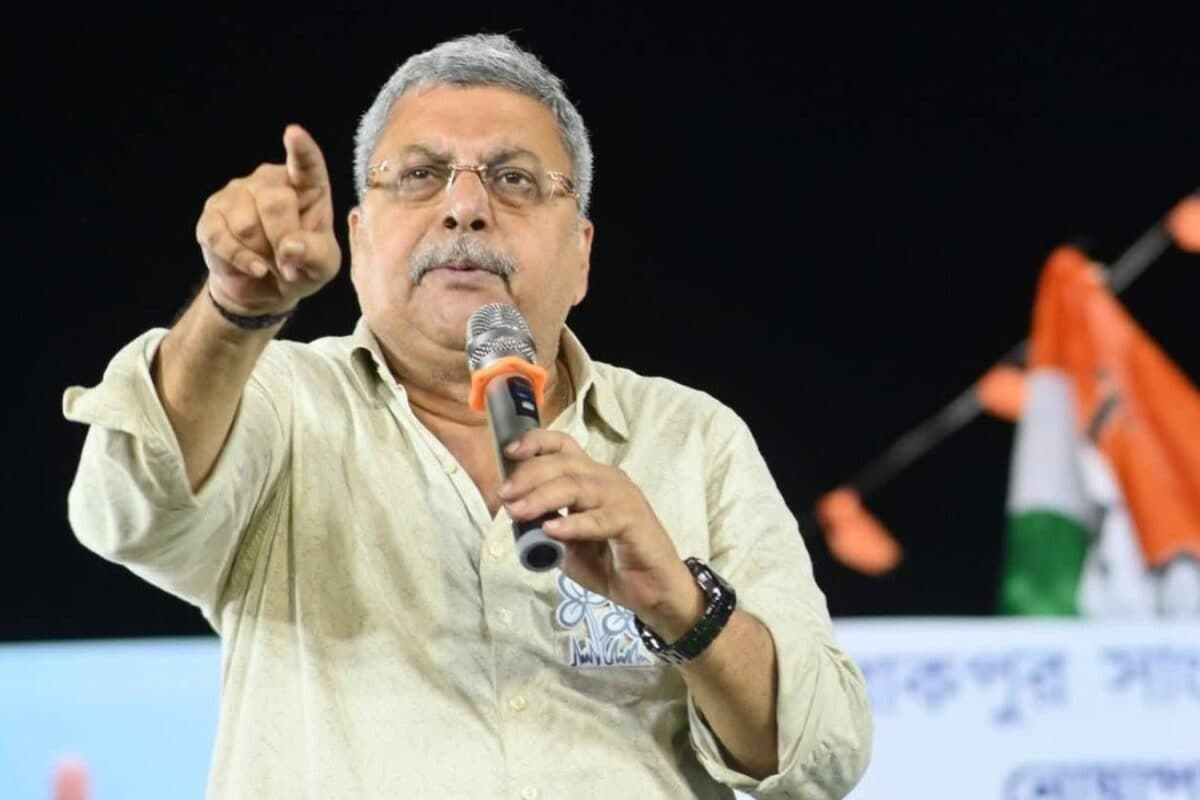 'सिर पर ड्यूज बॉल से मारा...' अभिषेक बनर्जी के बाद टीएमसी के एक और बड़े नेता पर हमला, कल्याण बनर्जी के साथ मारपीट